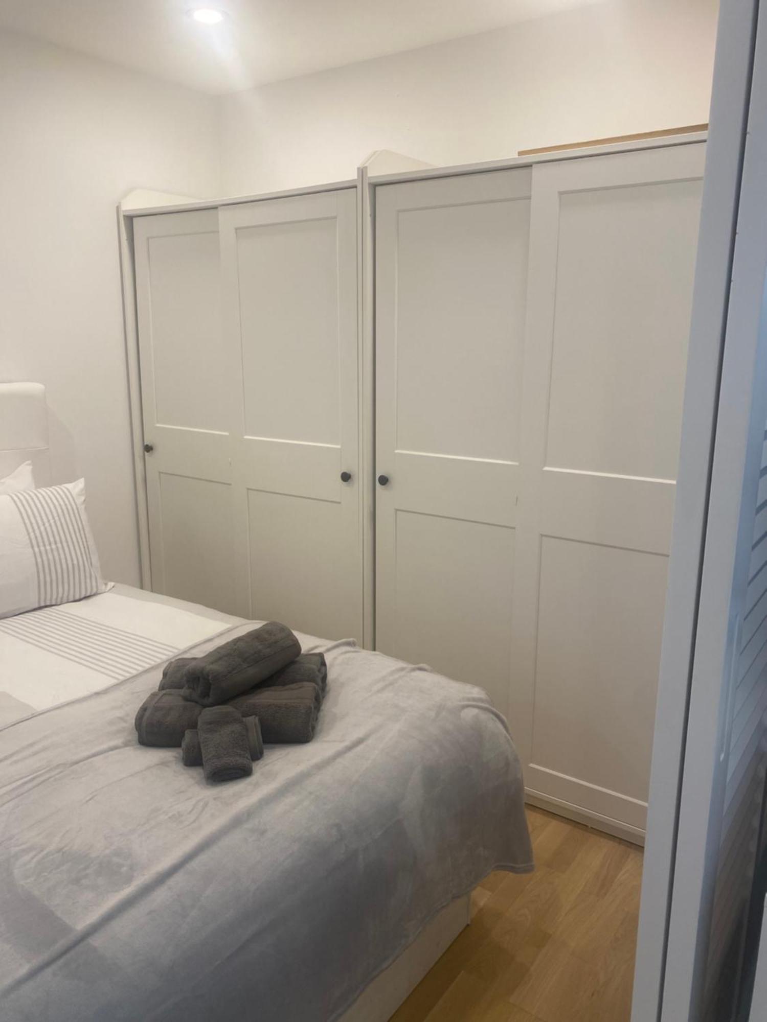 Cp Top Floor Luxury Studio With Spa And Pool 지브롤터 외부 사진