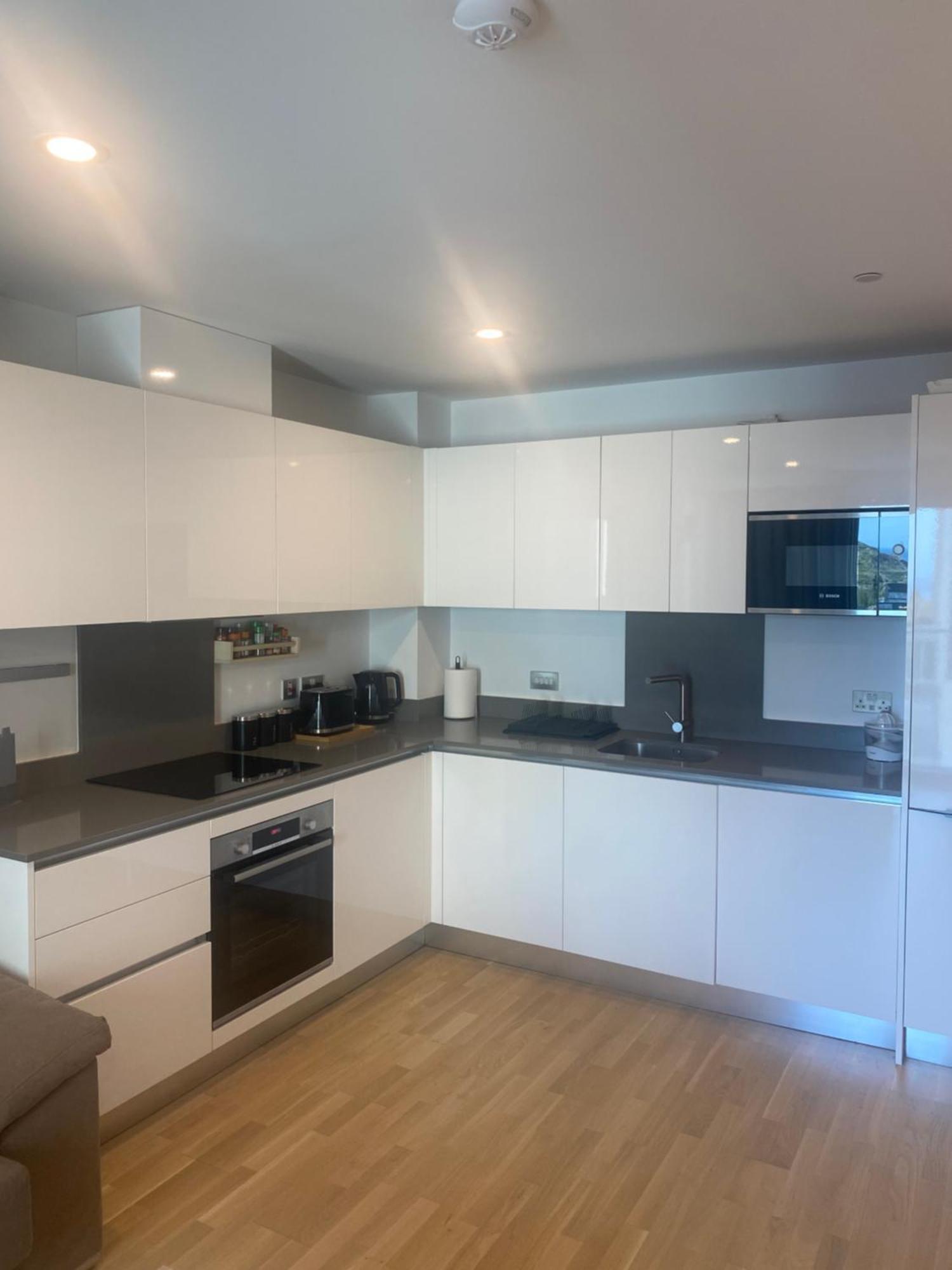 Cp Top Floor Luxury Studio With Spa And Pool 지브롤터 외부 사진
